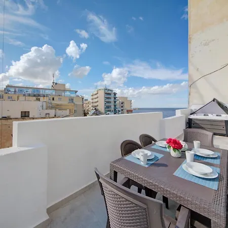 Apartment Fleur Court - 4 Bedroom Side Seaviews And Penthouse By Shortletsmalta Sliema