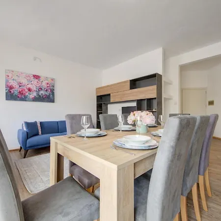 Fleur Court - 4 Bedroom Side Seaviews And Penthouse By Shortletsmalta Apartment *