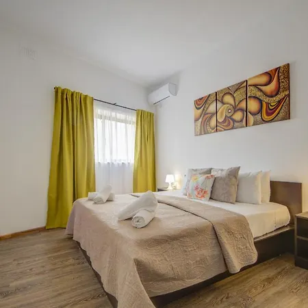 Apartment Fleur Court - 4 Bedroom Side Seaviews And Penthouse By Shortletsmalta *