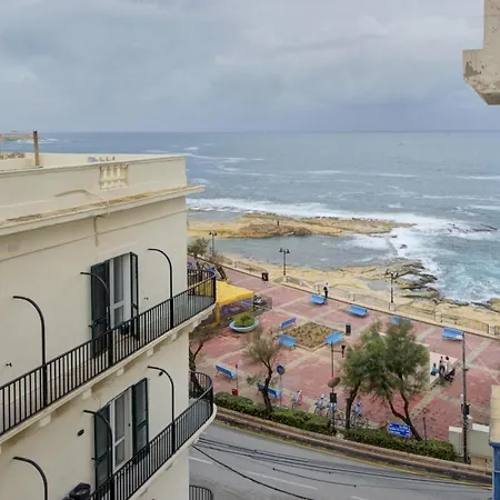 Fleur Court - 4 Bedroom Side Seaviews And Penthouse By Shortletsmalta