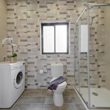 Fleur Court - 4 Bedroom Side Seaviews And Penthouse By Shortletsmalta Apartmán *