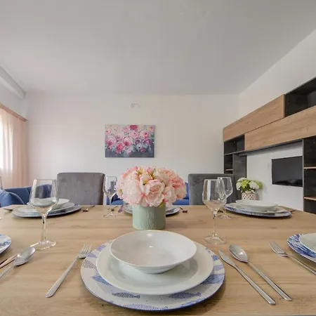 Fleur Court - 4 Bedroom Side Seaviews And Penthouse By Shortletsmalta Σλιέμα